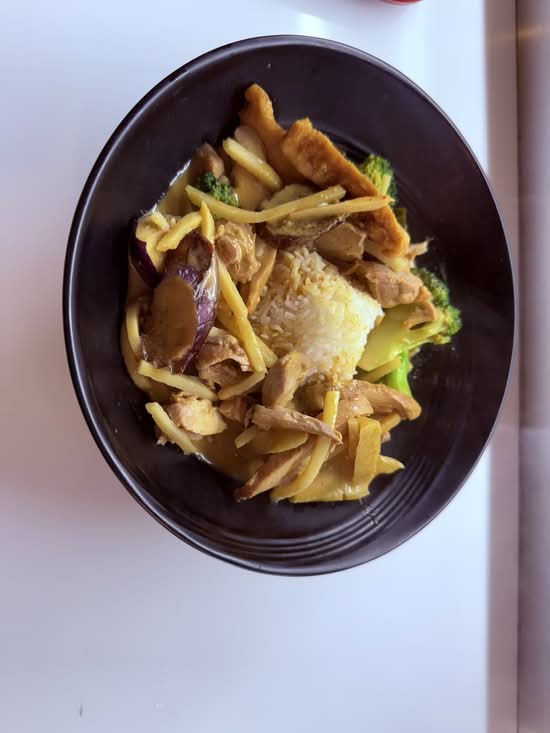 Curry BBQ Chicken (咖喱烤鸡配饭或面)